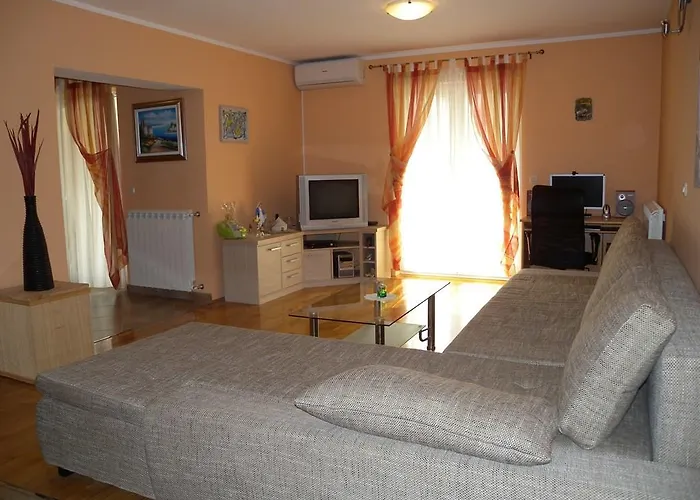 Apartment Two-bedroom In Ii Pula
