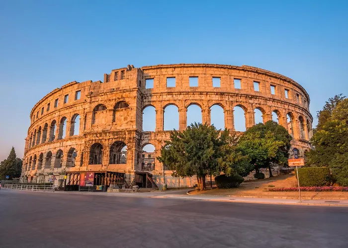 Two-bedroom In Ii Apartment Pula