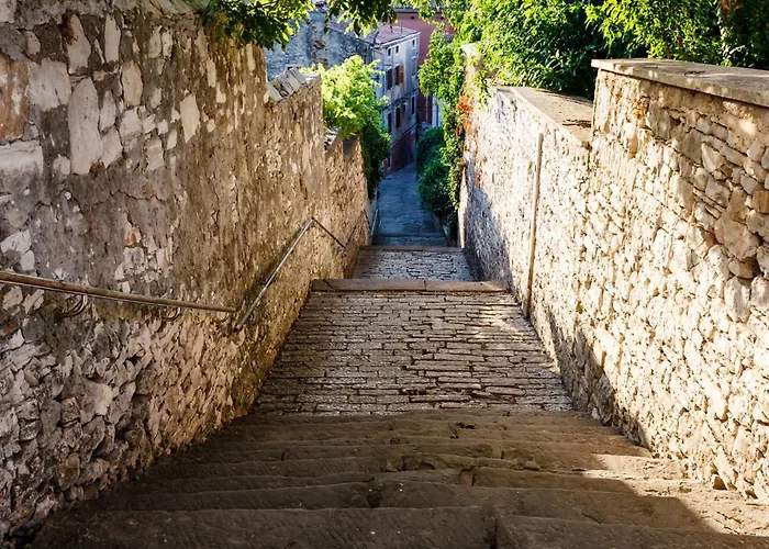 Two-bedroom In Ii * Pula