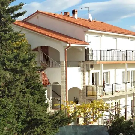 Two-bedroom In Ii Póla