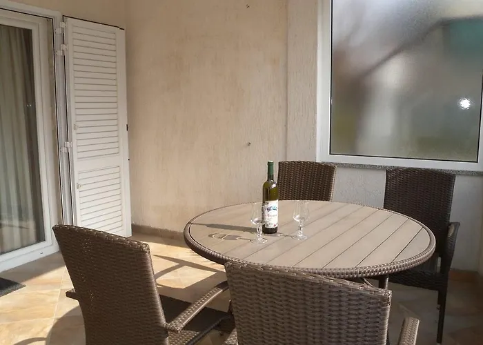 Apartment Two-bedroom In Ii Pula