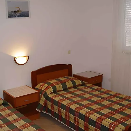 Two-bedroom In Ii Lägenhet *