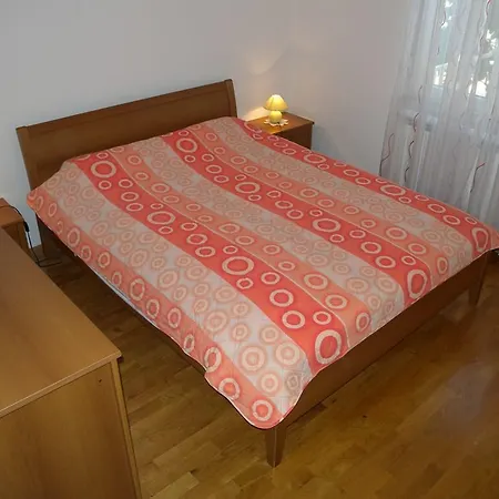 Two-bedroom In Ii Lägenhet
