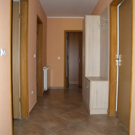 Two-bedroom In Ii Lägenhet
