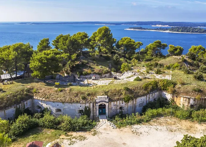 Two-bedroom In Ii Apartament